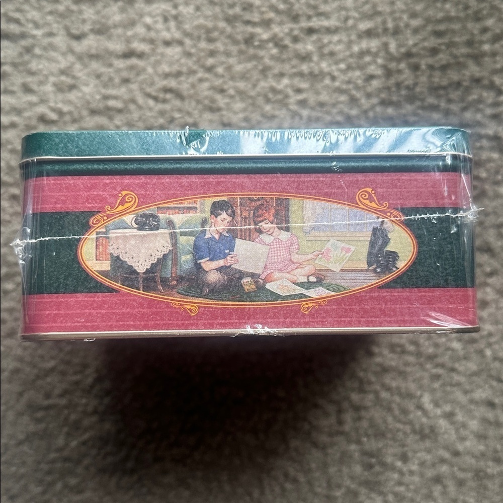 1994 Vintage Crayola 64 Crayons Collectible Tin - Picture 3 of 7